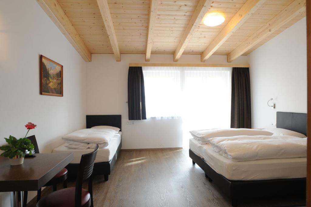B&B Hotel Heidi Dobbiaco Habitación foto